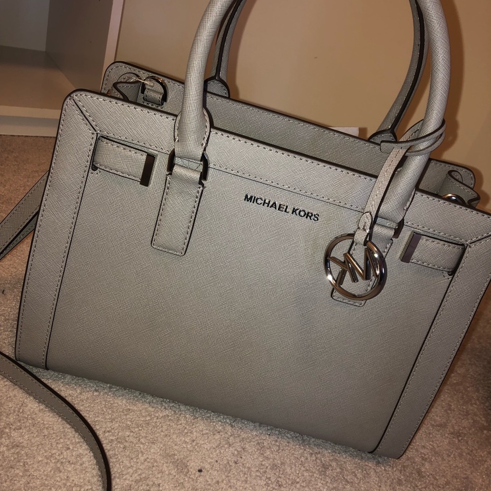 MICHEAL KORS DILLION SATCHEL